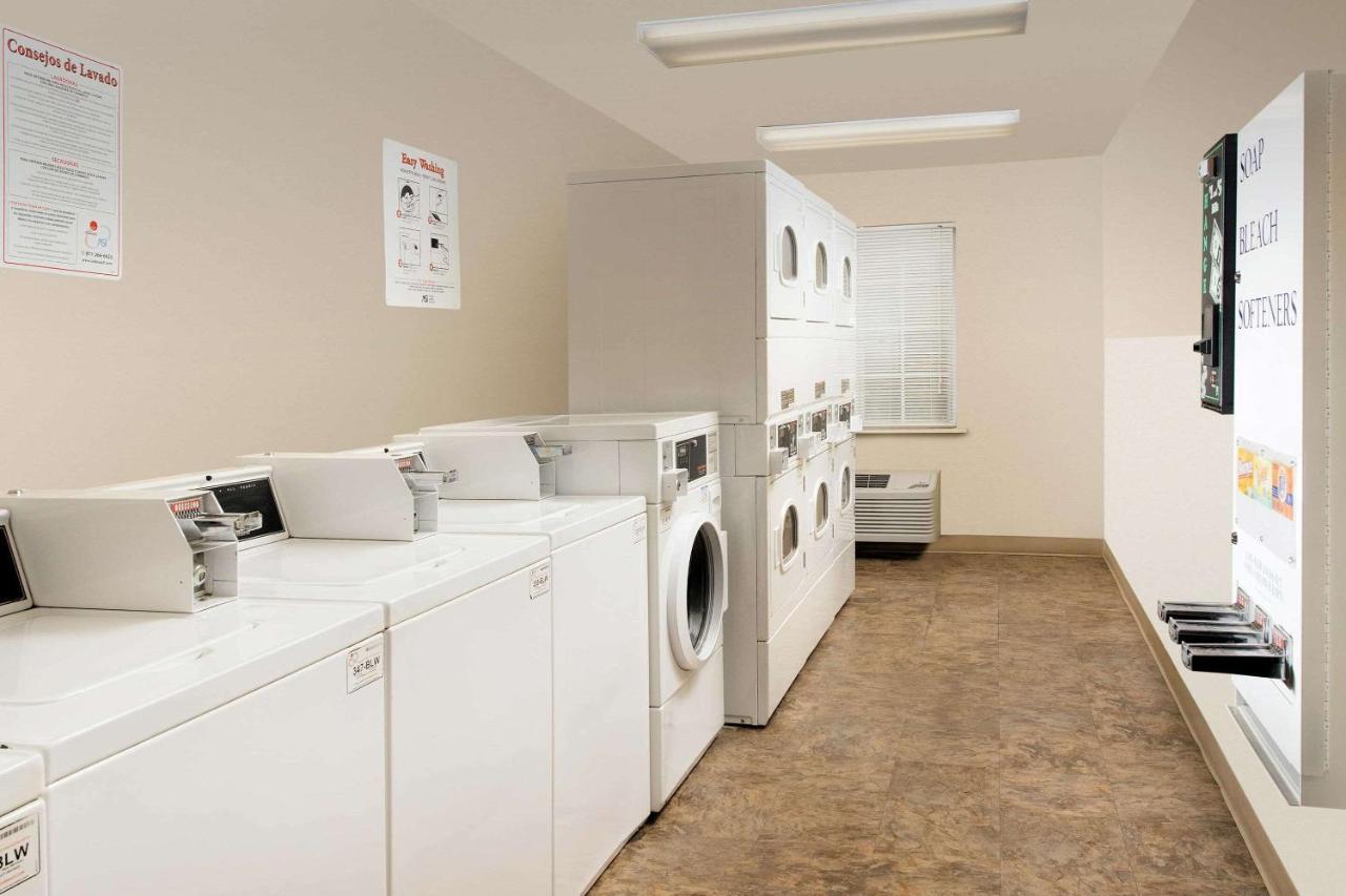 Woodspring Suites San Antonio South Exteriör bild
